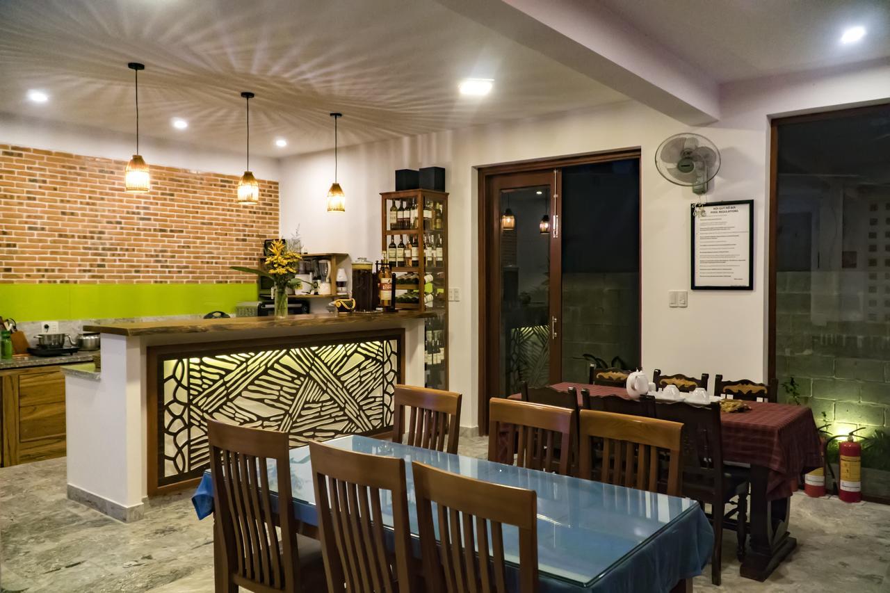 Louis Villa Hoi An Exterior photo
